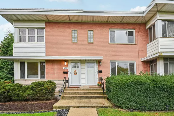 470 E Vallette Street, Elmhurst, IL 60126