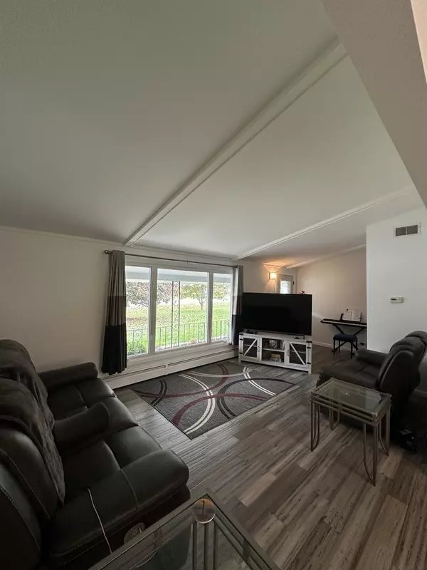 Aurora, IL 60502,2315 Nan Street