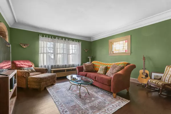 Rockford, IL 61104,2322 E State Street