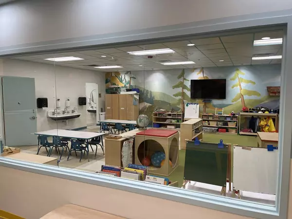 Champaign, IL 61820,1807 S Neil Street