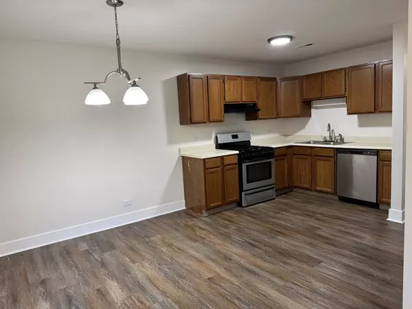 Elgin, IL 60123,420 Heine Avenue #420