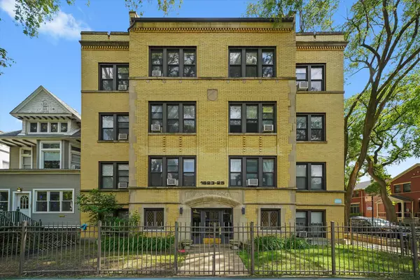 Chicago, IL 60613,3751 N Marshfield Avenue