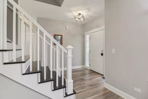 Mchenry, IL 60050,220 S Glenbrook Trail