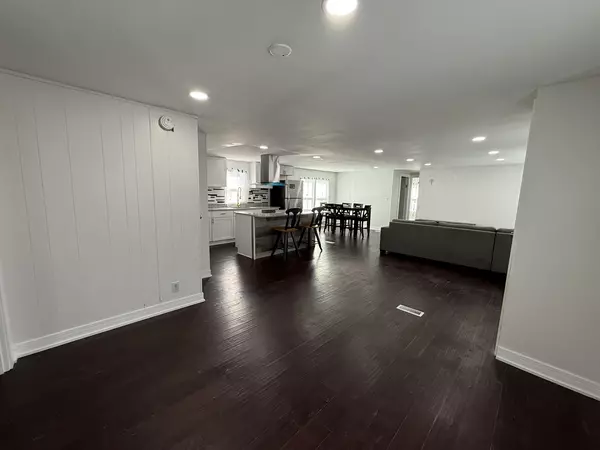 Matteson, IL 60443,25 Hearthside Drive