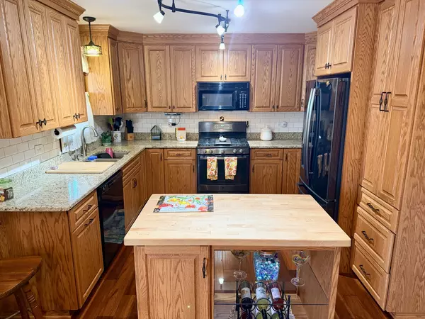 Oak Forest, IL 60452,15813 Jon Road