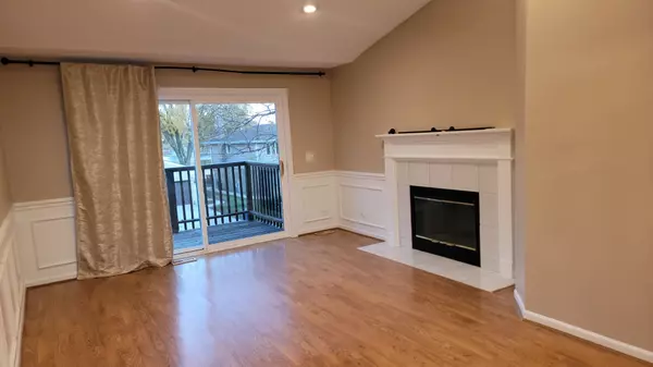 Arlington Heights, IL 60005,2765 S Cedar Glen Drive