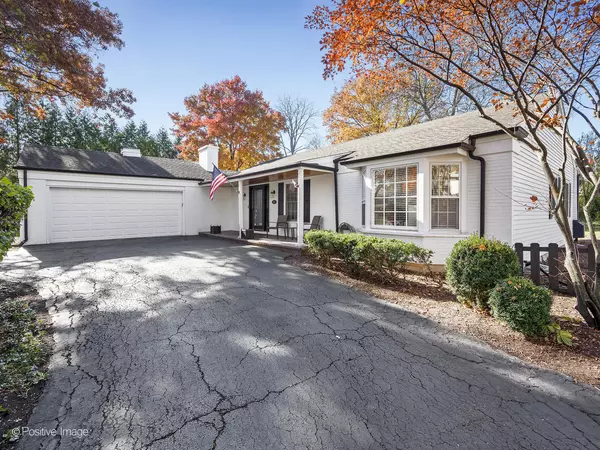 Wheaton, IL 60189,2S386 SENECA Drive