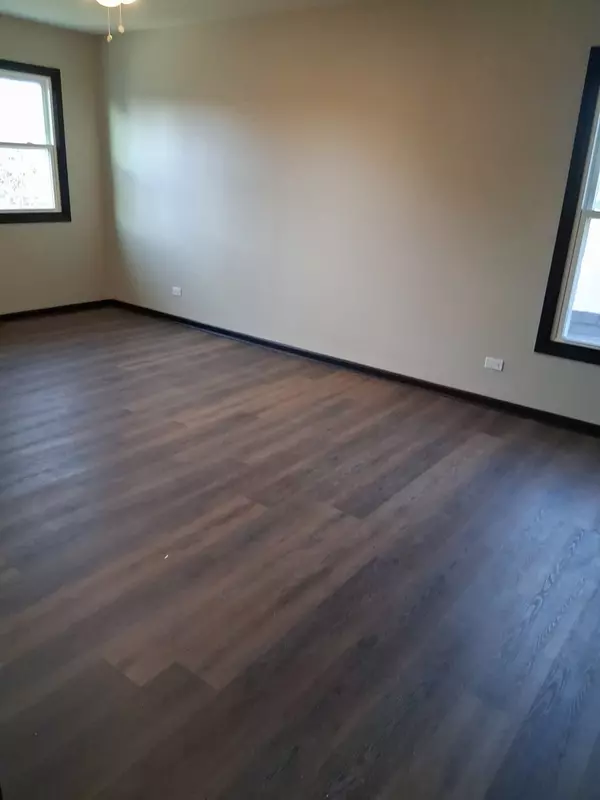 Elk Grove Village, IL 60007,1210 diane Lane