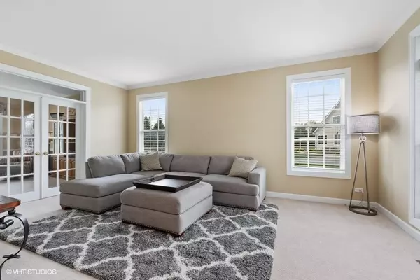 Crystal Lake, IL 60014,Address not disclosed