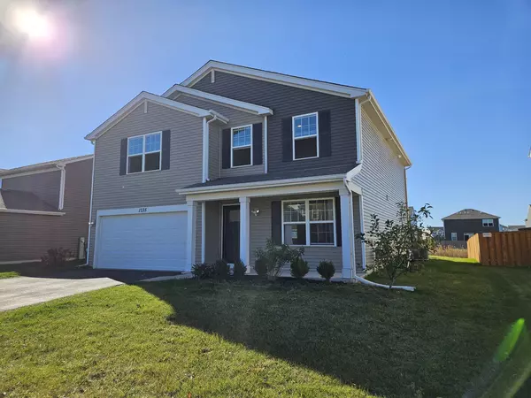 1735 Bayberry Lane, Pingree Grove, IL 60140