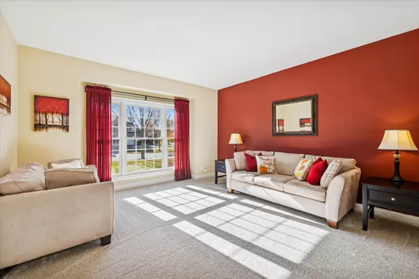 Algonquin, IL 60102,3750 Wintergreen Terrace