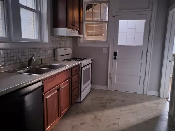 Skokie, IL 60077,4831 Lee Street