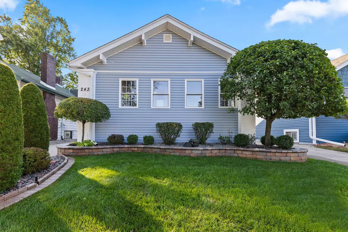 Calumet City, IL 60409,243 Waltham Street