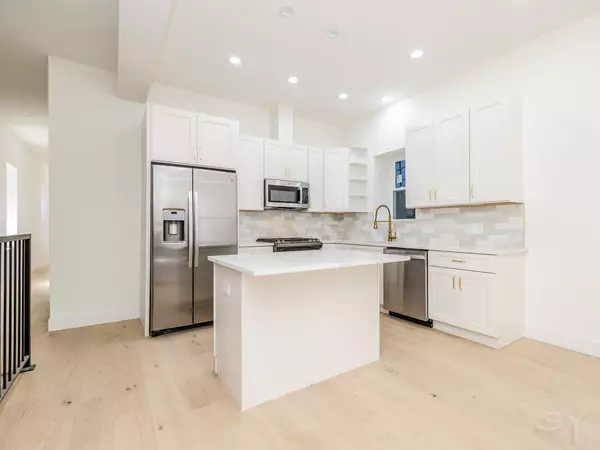 Chicago, IL 60608,1830 S Peoria Street #1