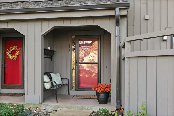 Lake Barrington, IL 60010,Address not disclosed