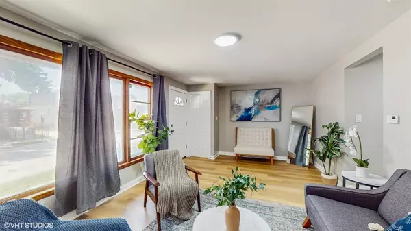 Chicago, IL 60608,2701 S Hillock Avenue