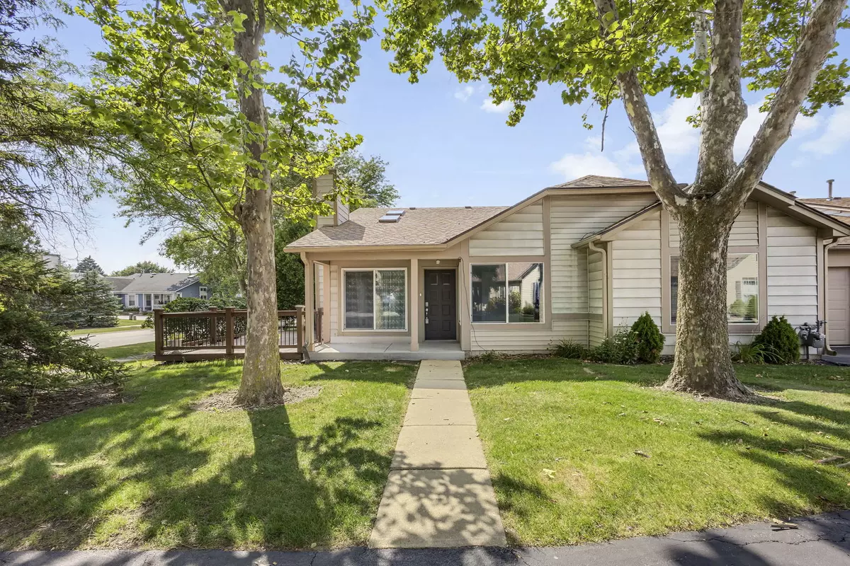 Naperville, IL 60565,1817 Appaloosa Drive