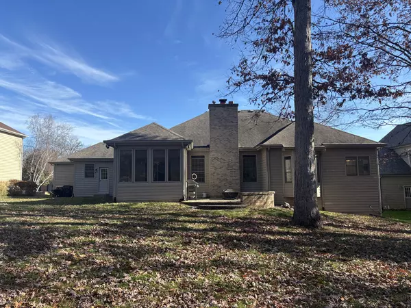 Crystal Lake, IL 60012,3401 Thunderbird Lane