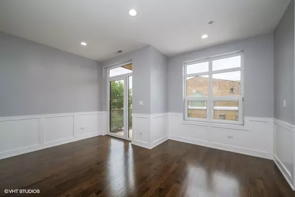 Chicago, IL 60653,4014 S Ellis Avenue #8