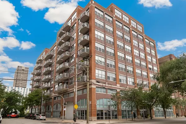 933 W Van Buren Street #516, Chicago, IL 60607