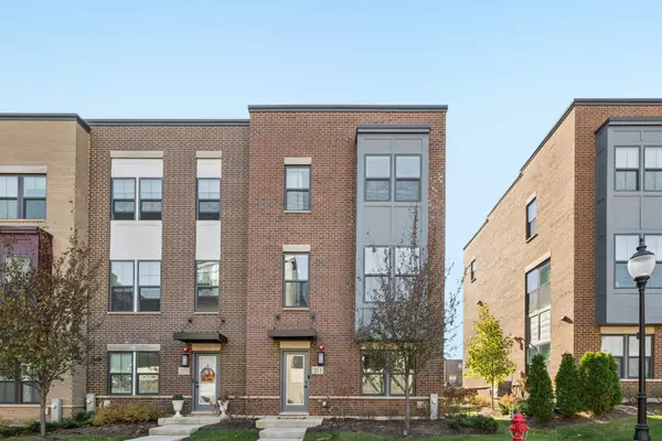 211 Dawson Drive, Mount Prospect, IL 60056