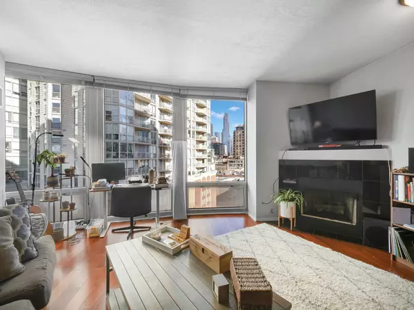 Chicago, IL 60654,600 N Kingsbury Street #906