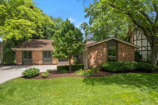 Naperville, IL 60563,1105 W Bauer Road