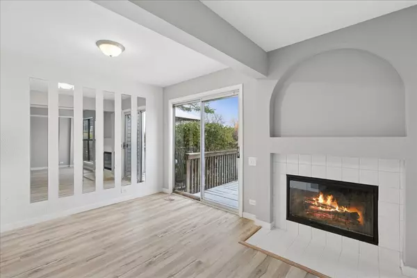 Elgin, IL 60123,1696 Pebble Beach Circle