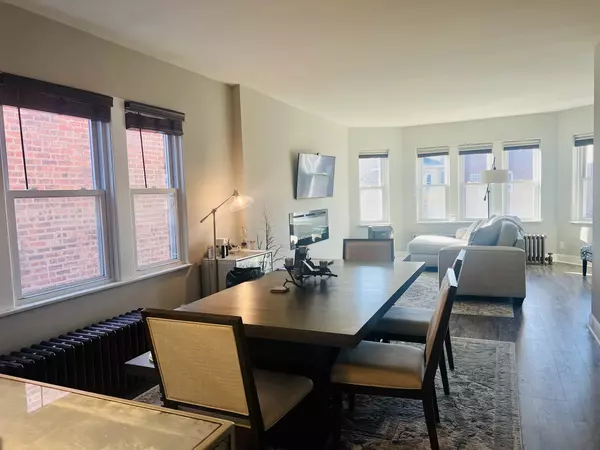 Berwyn, IL 60402,1827 Gunderson Avenue #TWO