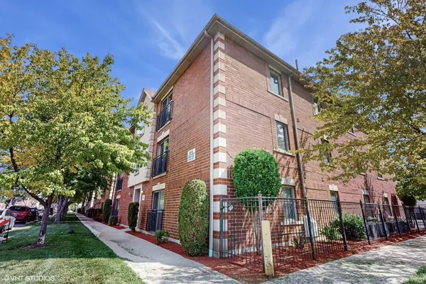 Berwyn, IL 60402,3447 Ridgeland Avenue #301