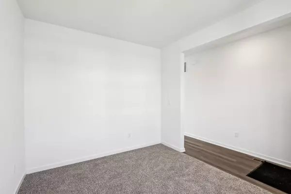 Hampshire, IL 60140,1209 Vista Drive