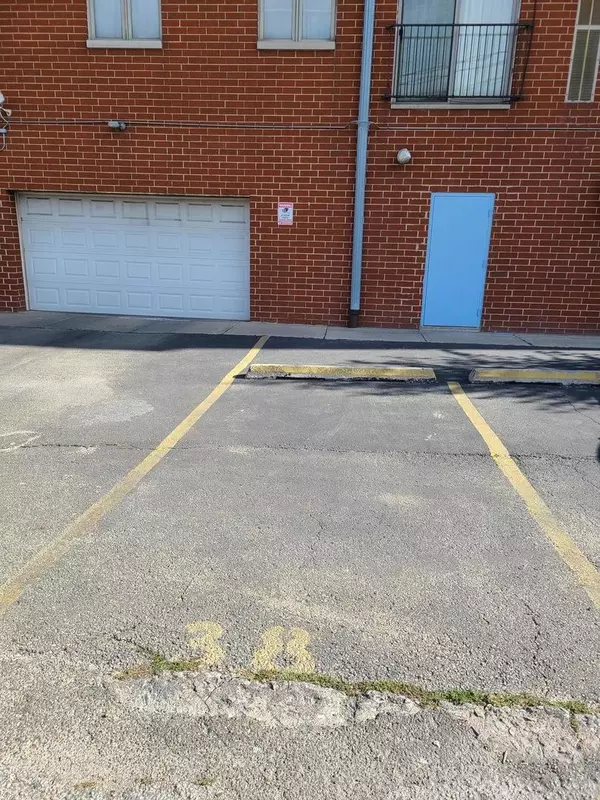 Chicago, IL 60616,2734 S Wentworth Avenue #PS-38