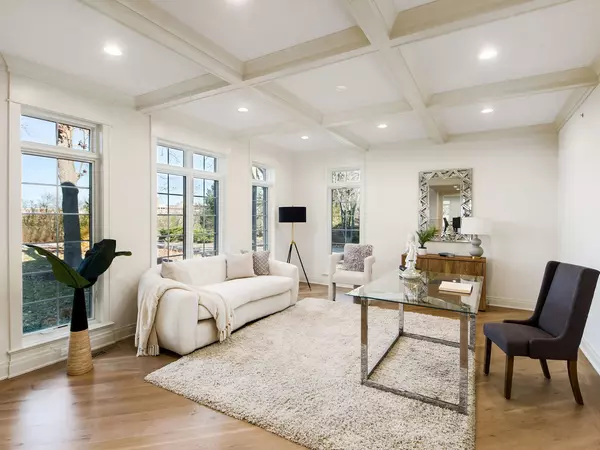 Northbrook, IL 60062,1 Morrison Road