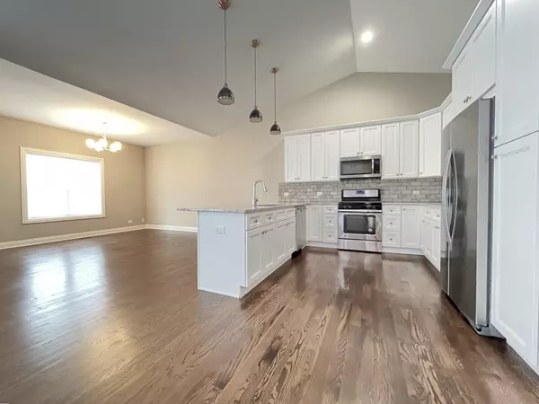 Marengo, IL 60152,855 MEADOW Lane