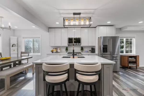 Round Lake Beach, IL 60073,68 E Lakeview Avenue