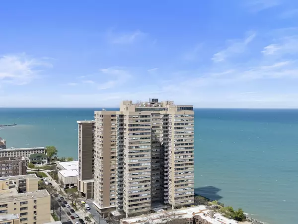 6301 N Sheridan Road #11A, Chicago, IL 60660