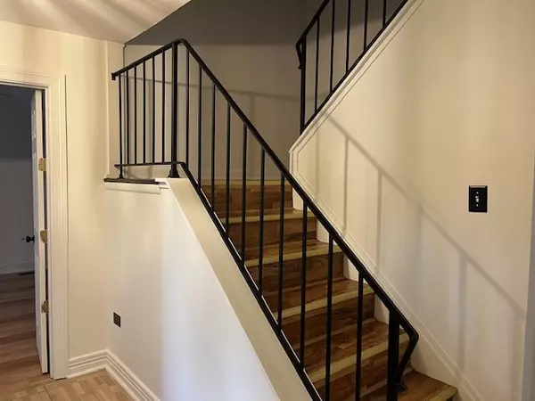 Aurora, IL 60506,1815 Brighton Circle