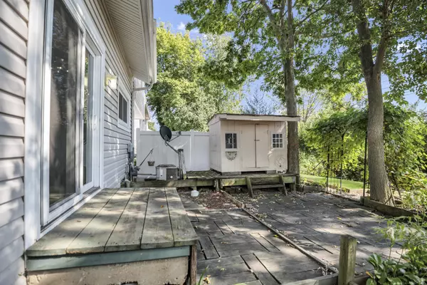 Bartlett, IL 60103,1101 Sausalito Court #1101