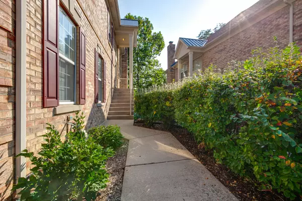 Vernon Hills, IL 60061,1316 Christine Court