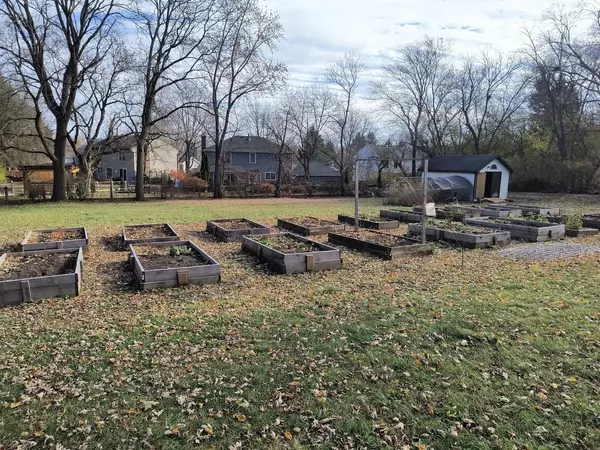 Gurnee, IL 60031,35861 N Fuller Road