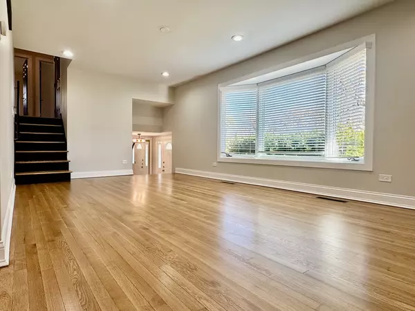 Oak Forest, IL 60452,5700 La Palm Drive