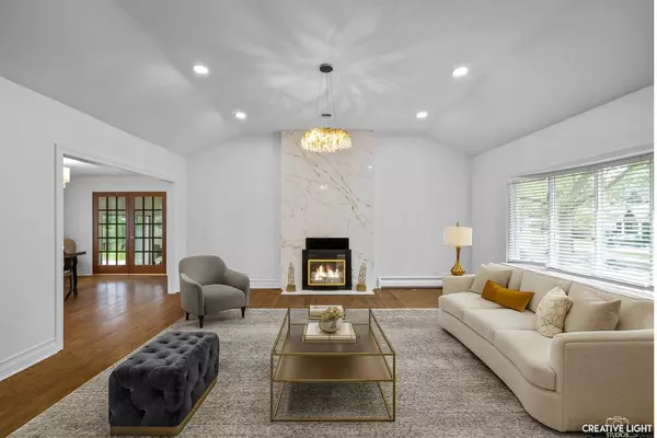 Naperville, IL 60540,165 Tamarack Avenue