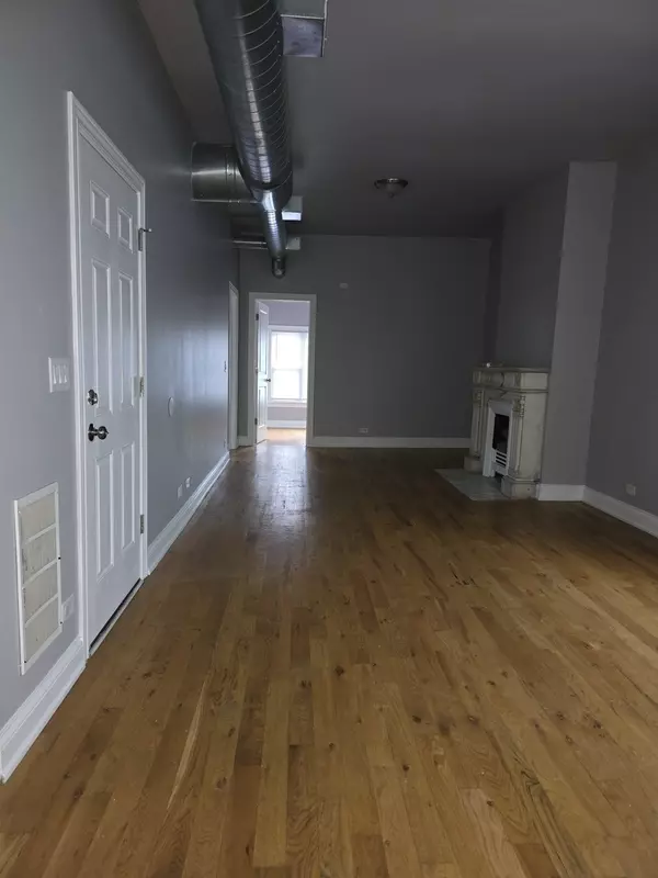 Chicago, IL 60621,Address not disclosed