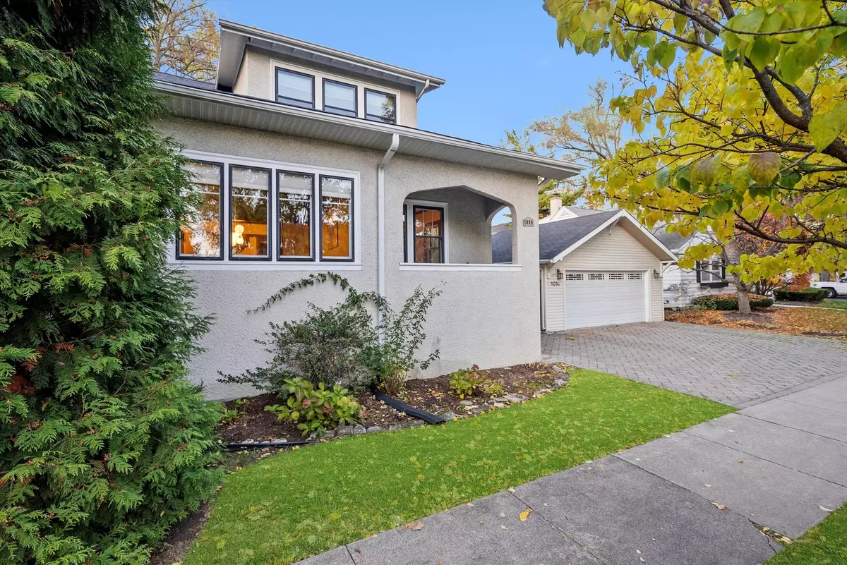 Oak Park, IL 60302,1038 Division Street