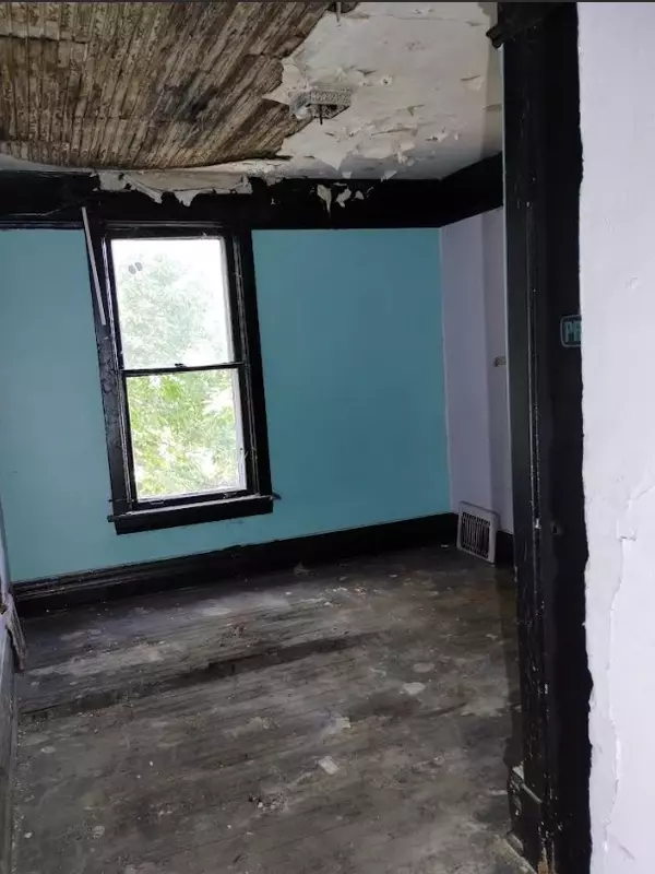 Chicago, IL 60621,7244 S Sangamon Street