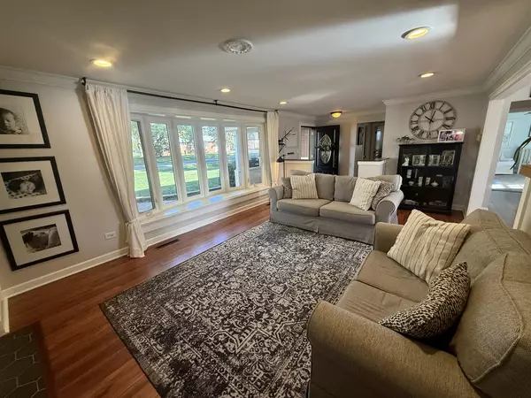 Tinley Park, IL 60477,6929 157th Place