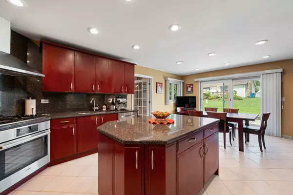 Addison, IL 60101,1520 Grove Drive