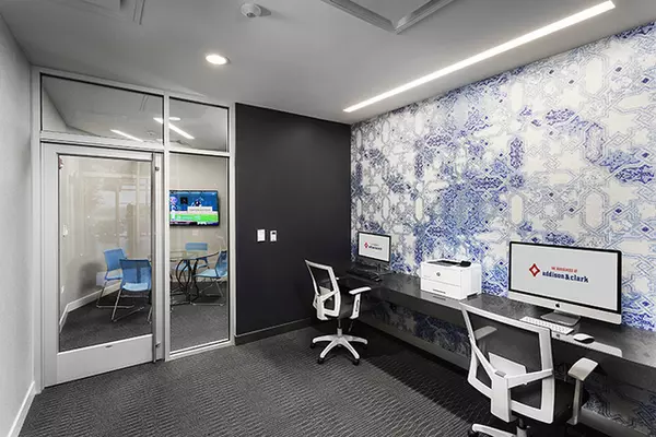 Chicago, IL 60613,1025 W Addison Street #707