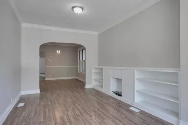 Chicago, IL 60619,7533 S Eberhart Avenue