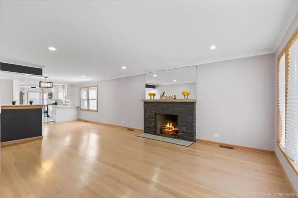 Evergreen Park, IL 60805,9733 S Springfield Avenue